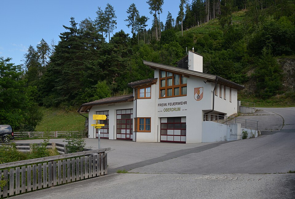 Datei:FF Oberdrum c.jpg