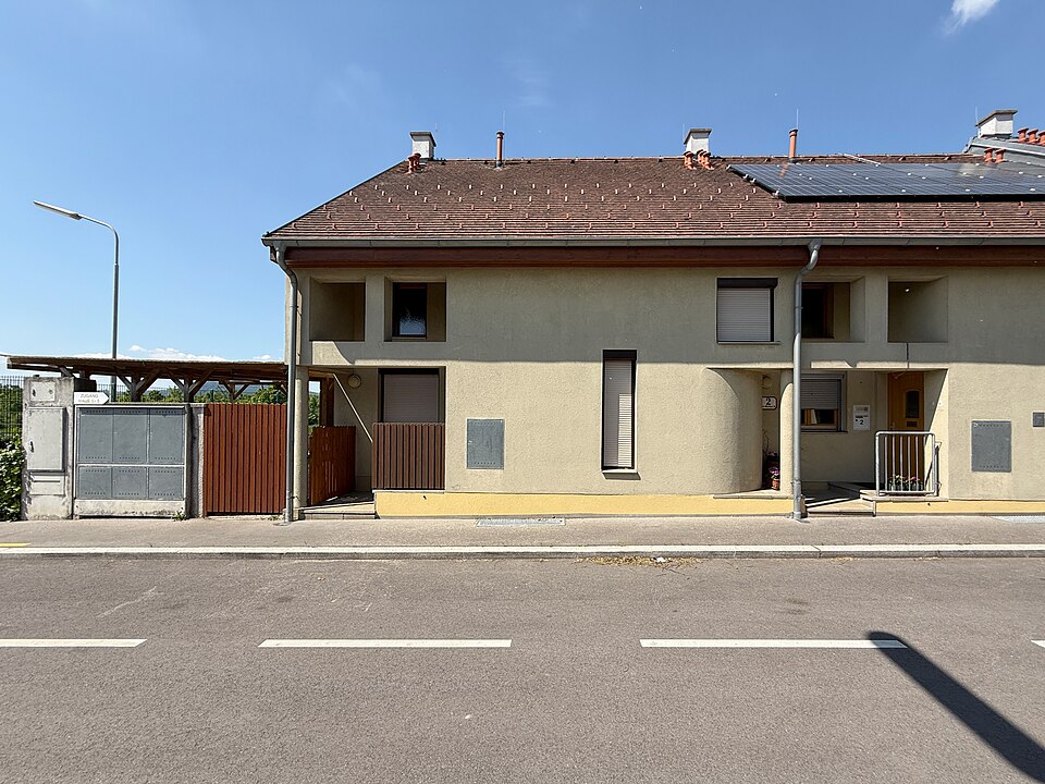 Datei:2025-05-01 Eisenheldgasse img04.jpg