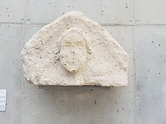 Römerzeitliches Museum Bad Waltersdorf Bruchstück Firstkappe.jpg