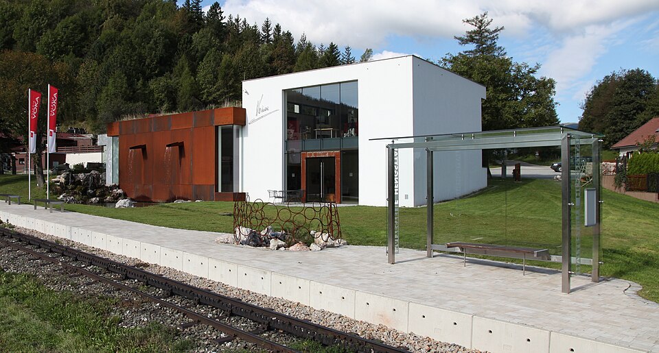 Datei:Voka Galerie WeitePerspektive.jpg