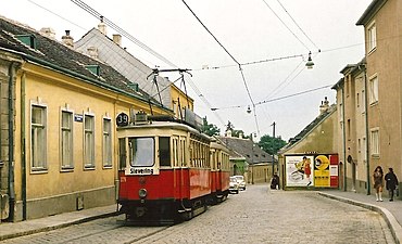 Mit dem 39er 6 Tage in der Woche nach Mariahilf, in der Früh er allein, nachhause dann mit Frau Margarethe.