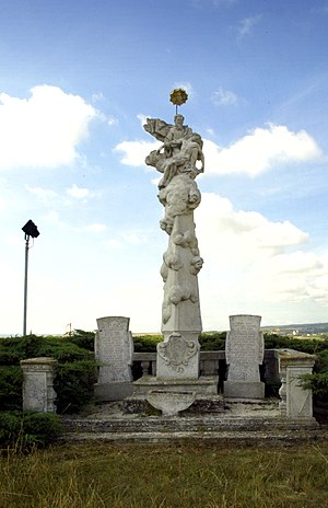 Wartberg Wolkenobelisk.jpg